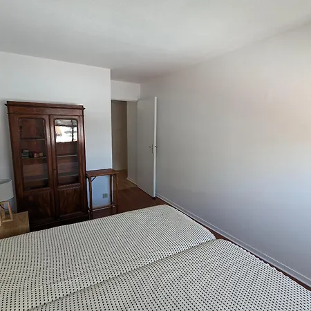 Centre: Beau T2 53m² Avec Terrasse, Parking, Ascenseur, Proche Et Commerces - Fr-1-420-93 Lägenhet