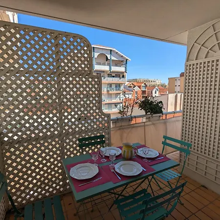 Centre: Beau T2 53m² Avec Terrasse, Parking, Ascenseur, Proche Et Commerces - Fr-1-420-93